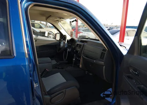 2010 Jeep Liberty Sport z USA, uszkodzony, nr VIN 1J4PP2GK4AW110846